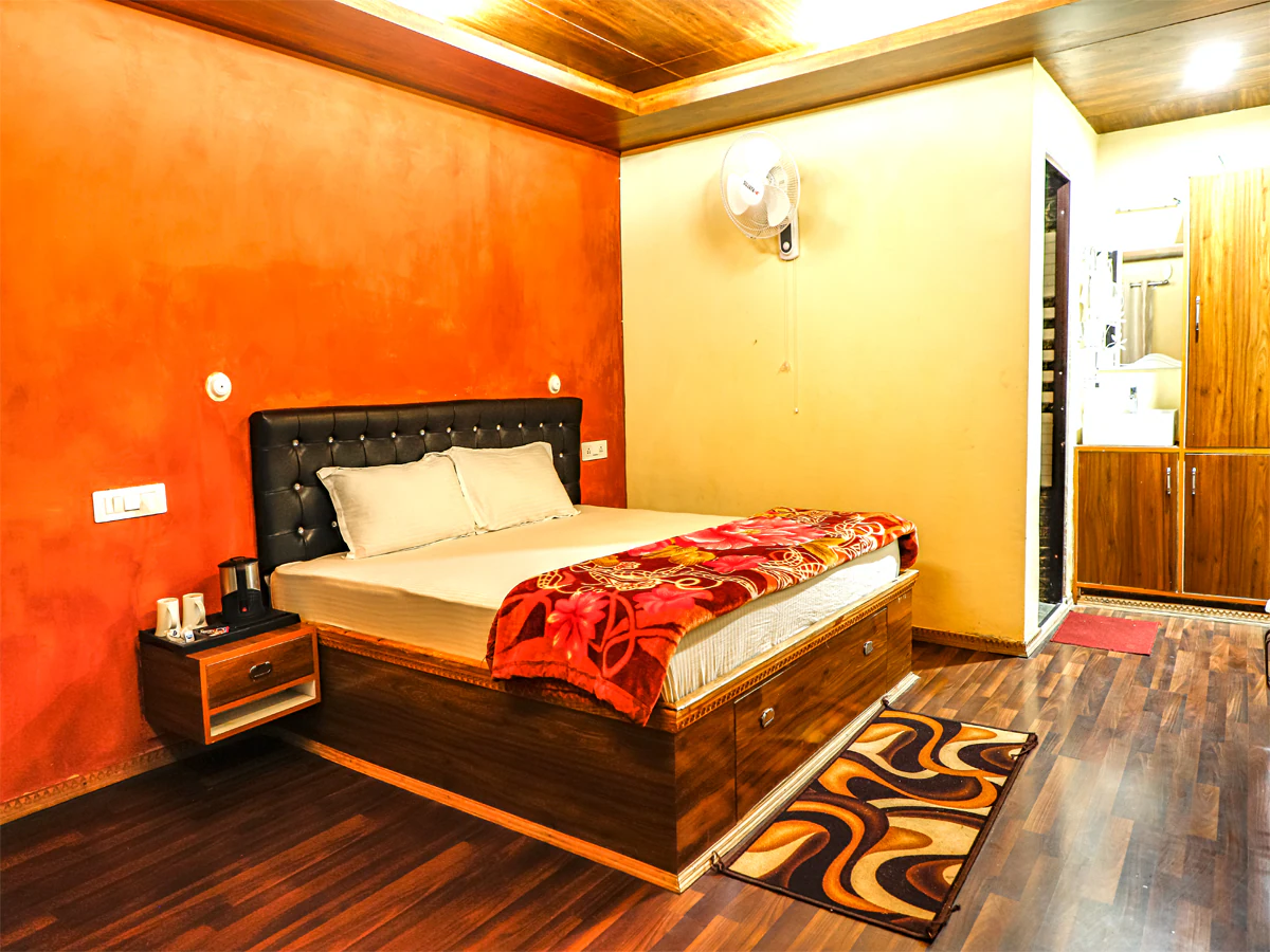 Room Header Big Image